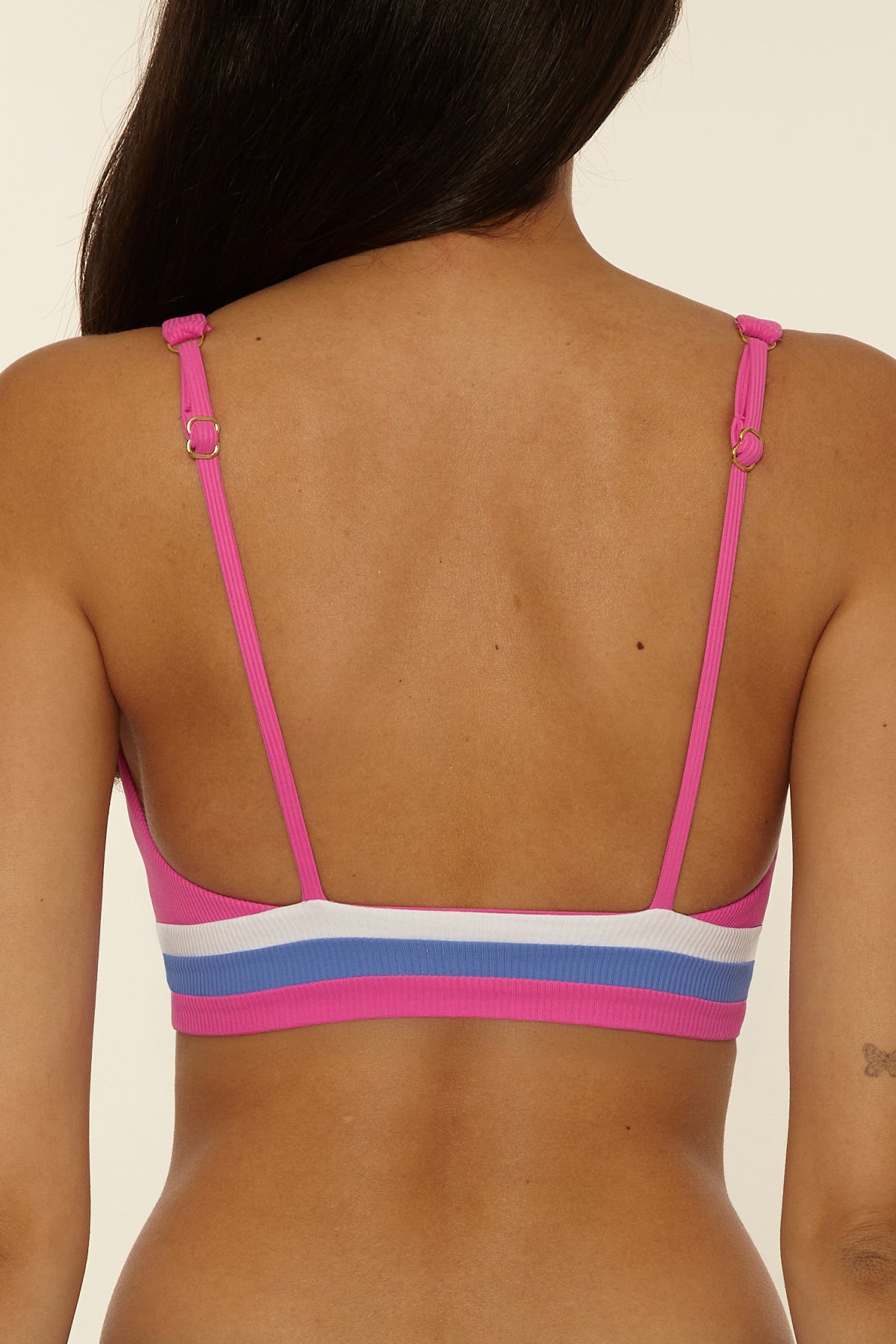 BECCA COAST LINE SPORT BRA
